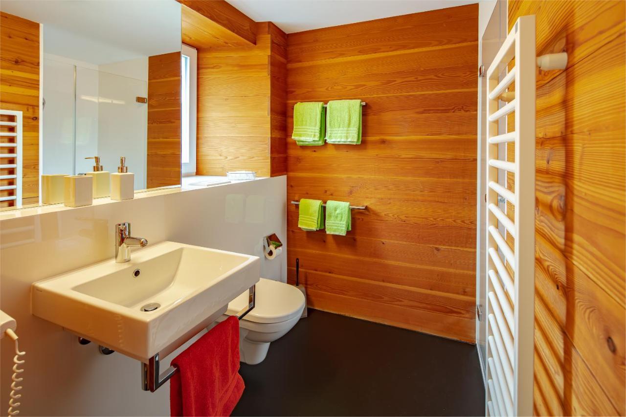 Hotel Vallatscha Curaglia ภายนอก รูปภาพ