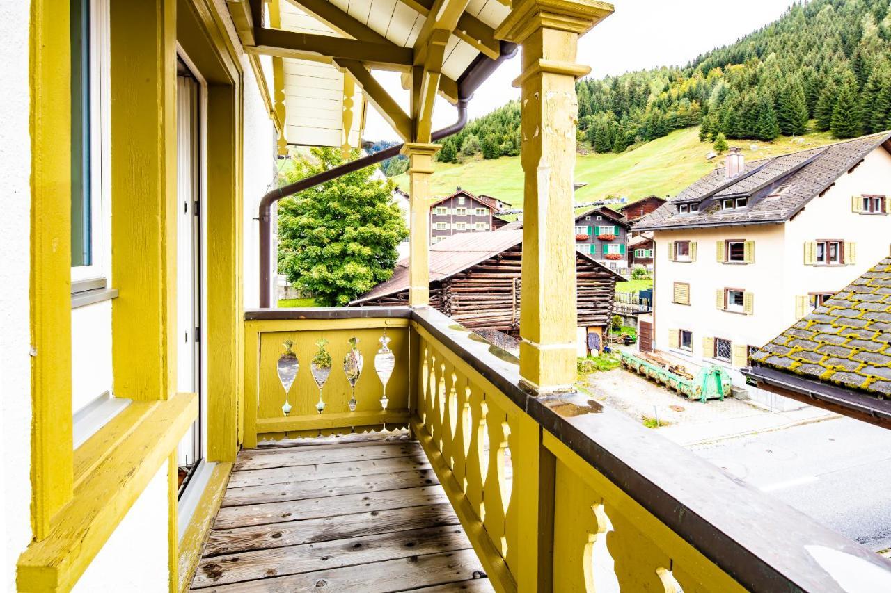 Hotel Vallatscha Curaglia ภายนอก รูปภาพ