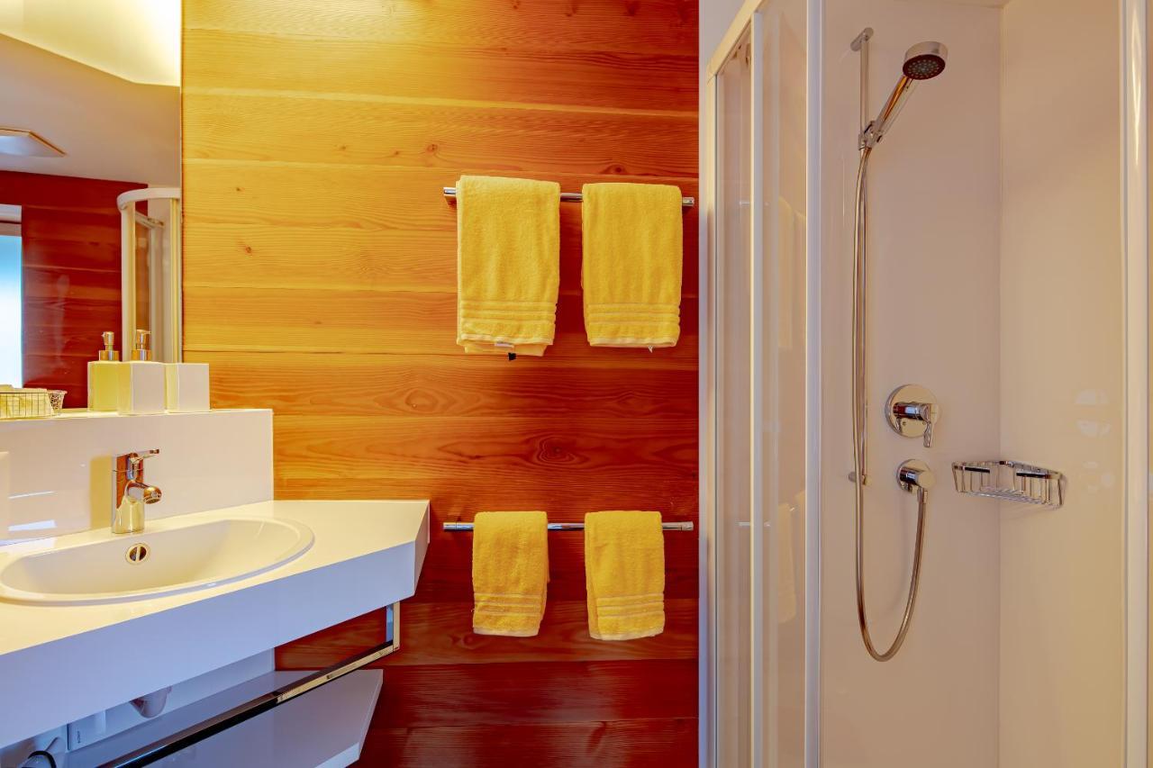 Hotel Vallatscha Curaglia ภายนอก รูปภาพ