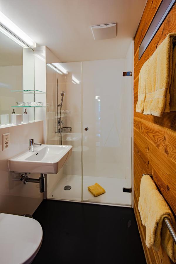 Hotel Vallatscha Curaglia ภายนอก รูปภาพ