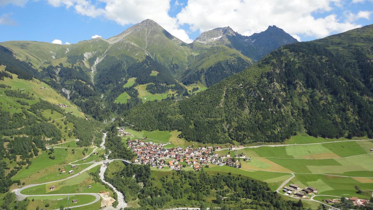Hotel Vallatscha Curaglia ภายนอก รูปภาพ